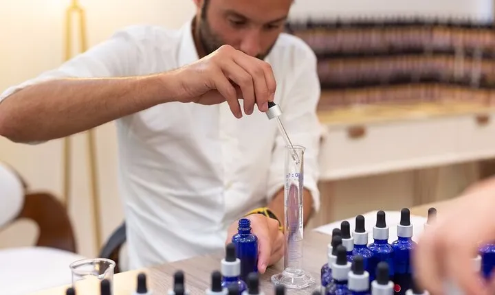 Perfumed Discovery Workshop 50mL in Paris