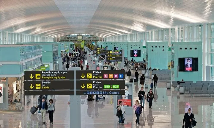 One-way Private Transfer From/To Barcelona Airport