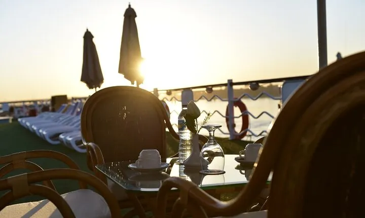 2 Nights Luxor To Aswan Nile Cruise From Hurghada With Edfo & Kom Ombo By Bus
