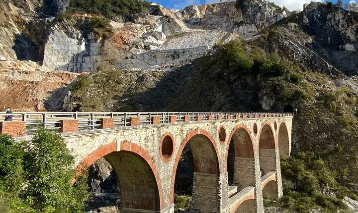 Carrara and Tuscan Coast Private Tour from Florence