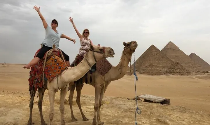 Full Day Private Tour in Giza Pyramids & Saqqara & Memphis