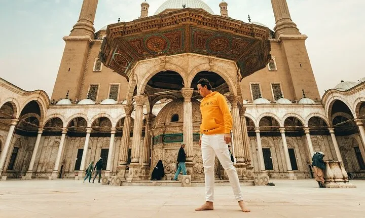 Tour To National Museum, Citadel and Bazaar From Alexandria port