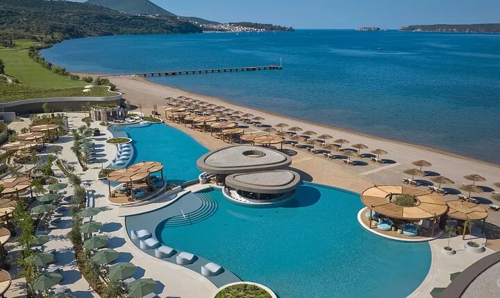 Private Transfer Athens/ATH/Piraeus to Costa Navarino