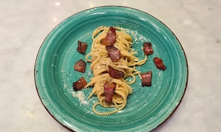 Pasta and Gelato Making Class in Rome