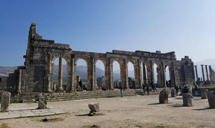 Excursion privée d’une journée à Meknes volubilis et Moulay Idris