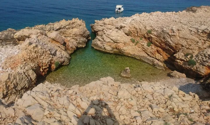 PUBLIC 5,5h Plavnik Island Half-day Boat Trip