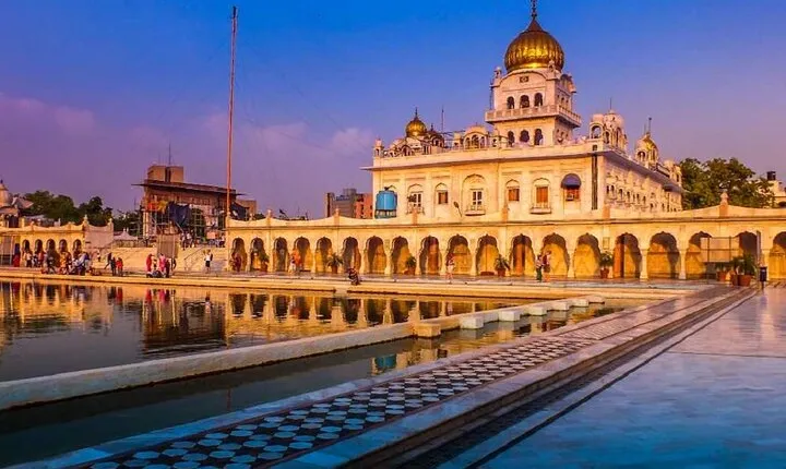 Overnight Old and New Delhi Tour 