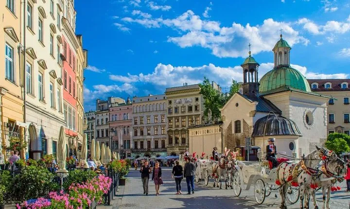 Krakow and Wieliczka Small Group Tour from Warsaw with Lunch