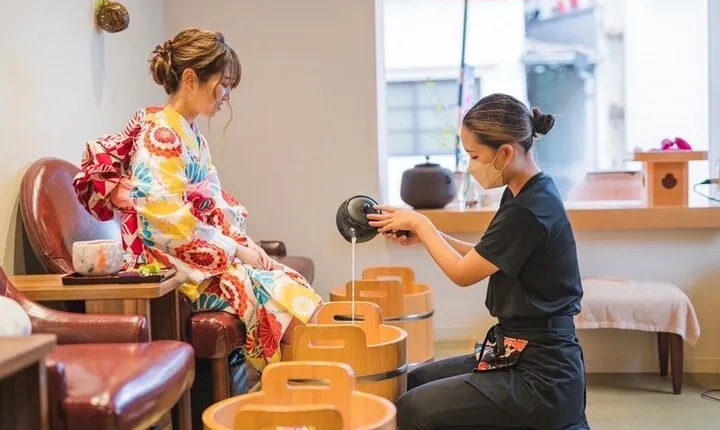 Kyoto 6hr Private Licensed Guide Tour & Foot Spa Experience 