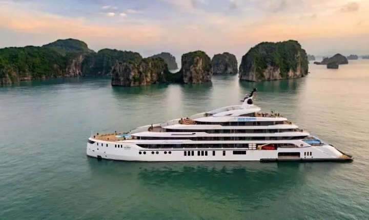 Grand Pioneers 6-Star Luxury Cruise Halong Bay 2D1N from Hanoi
