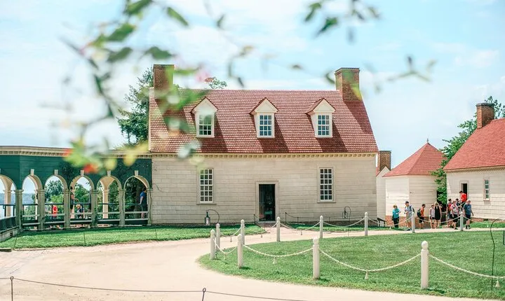 Mount Vernon and Old Town Alexandria Day Trip from Washington DC