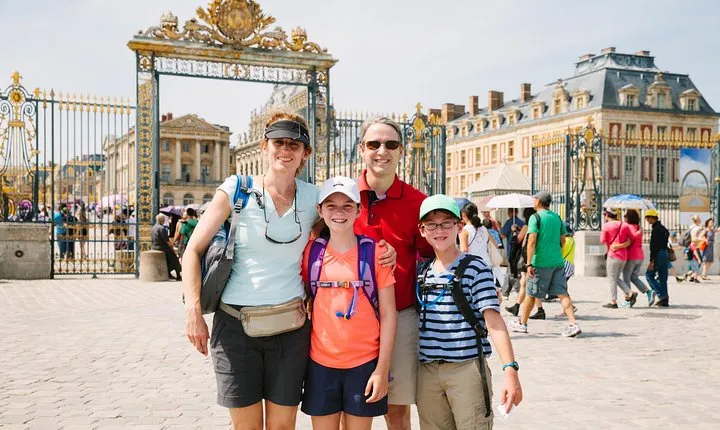 From Paris: Versailles Bike Tour w/ Palace, Gardens, & Picnic
