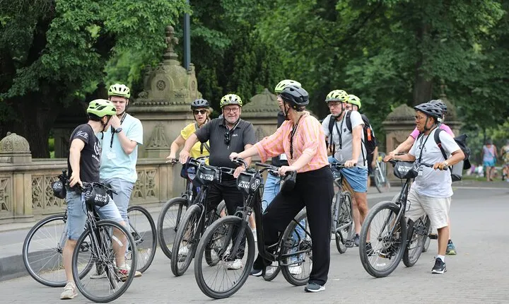 Central Park Bike Tour in Spanish or English