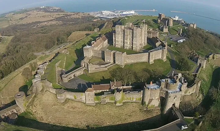 Private Day Trip To Dover, Canterbury, and Leeds Castle