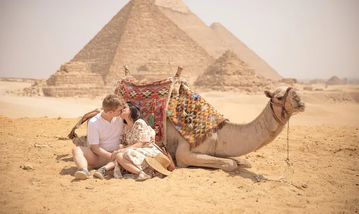 Day Trip to Giza Pyramids Old Cairo Citadel and Bazaar