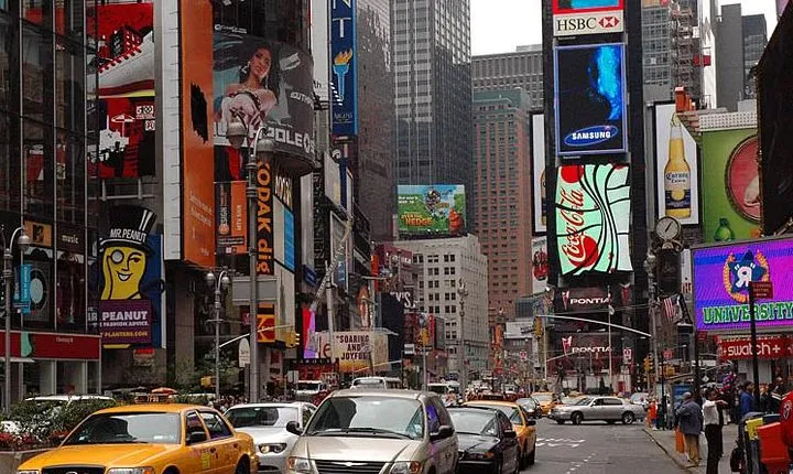 New York Tour by Subway and Bus with Private Guide