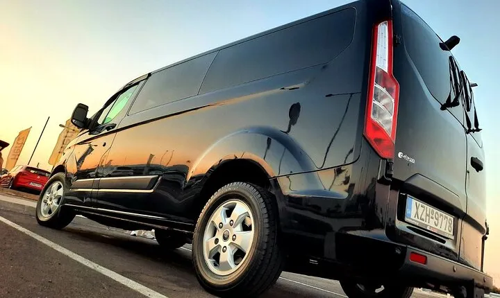 From/To Airport ATH - Piraeus Port Transfer with Private Minivan