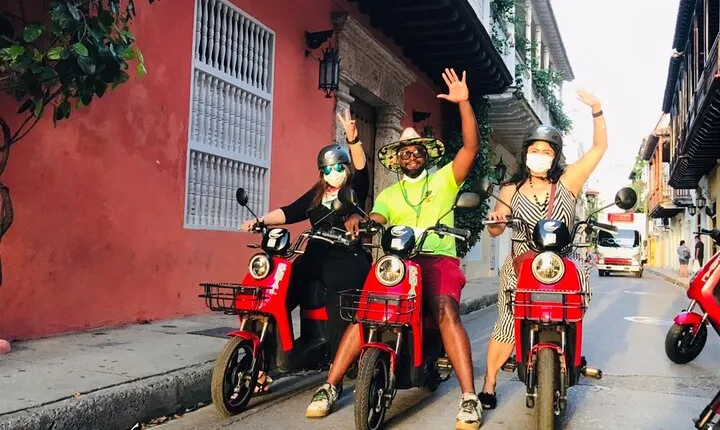 Bicimoto Rental in the Historic Center of Cartagena