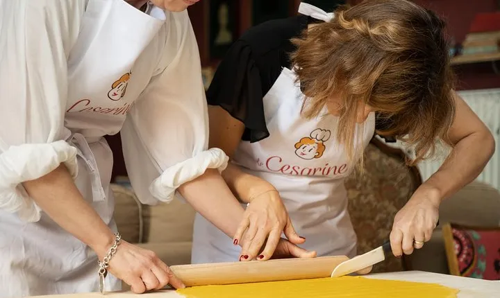 Cesarine: Home Cooking Class & Meal with a Local in Bologna