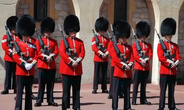 Royal London: Private Half-Day Tour with Horse Guards Parade