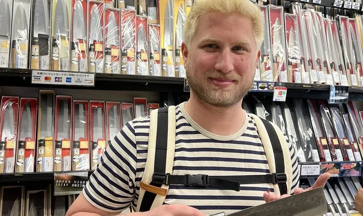 Asakusa: Japanese kitchen knife store visits after history tour