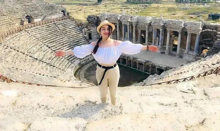 Enjoy a Full Day Tour in Pamukkale and Aphrodisias from Kusadasi