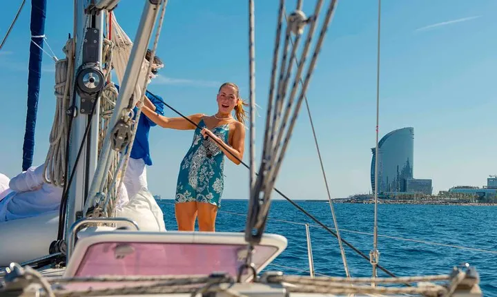 Sailing Cruise in Barcelona led by Young & Local Captain