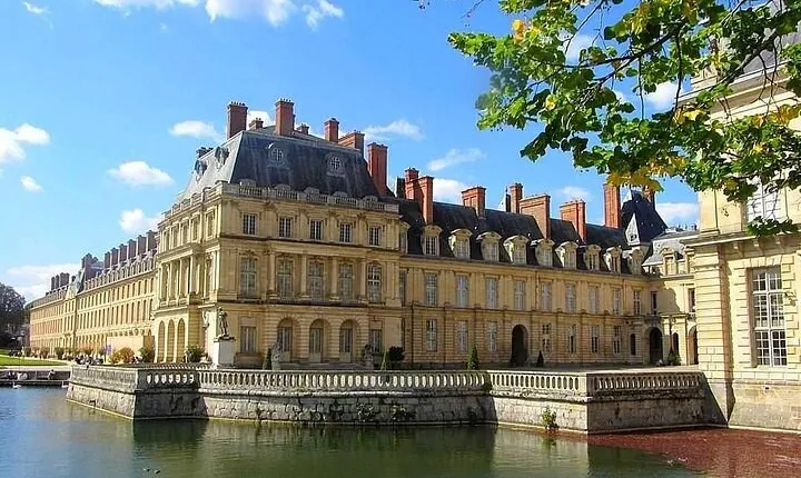 Fontainebleau & Vaux-Le-Vicomte Palaces - 2 Castles Private Trip