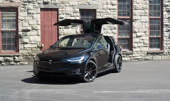 Departure Private Transfer: Las Vegas to Las Vegas Airport by electric vehicle