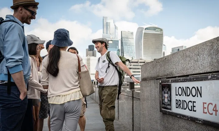 Southbank Tour, Castles & Bridges : 15+ Top Sights (Private Tour)