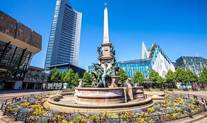 Leipzig Must-See Attractions Private Walking Tour With a Guide