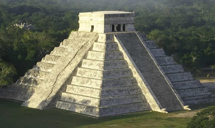 Chichen itzá, Cenote Ik kil and Cobá Reduced Group