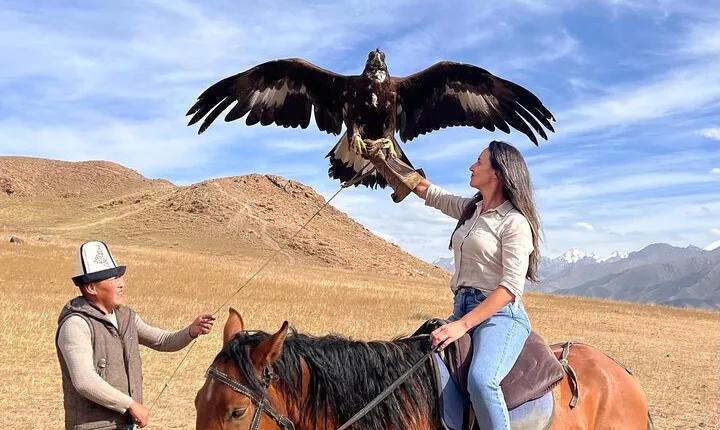 4 Days Issyk Kul & Chon Kemin with Nomadic Stay, Horse riding