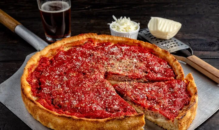 Deep Dish Cooking Class at Pizzeria Uno in Chicago