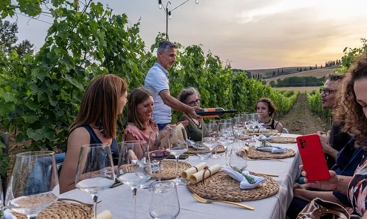 Gourmet Dinner among the Brunello Vineyards in Montalcino