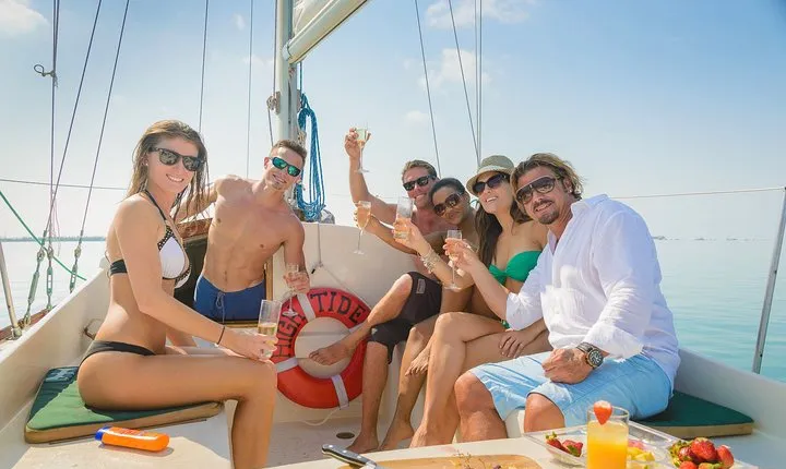 Private 90-Minute Harbor Sailing Charter in Key West