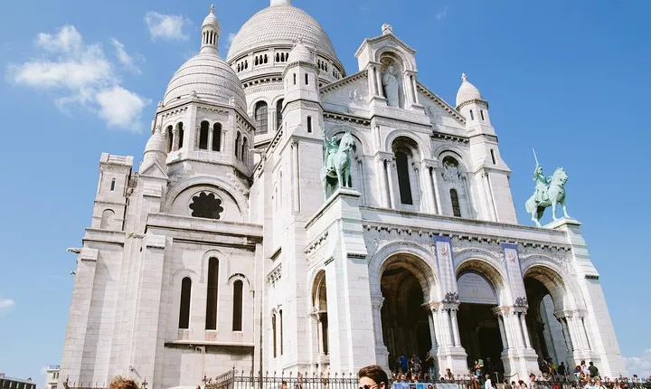 Paris Montmartre and Sacre Coeur Walking Tour