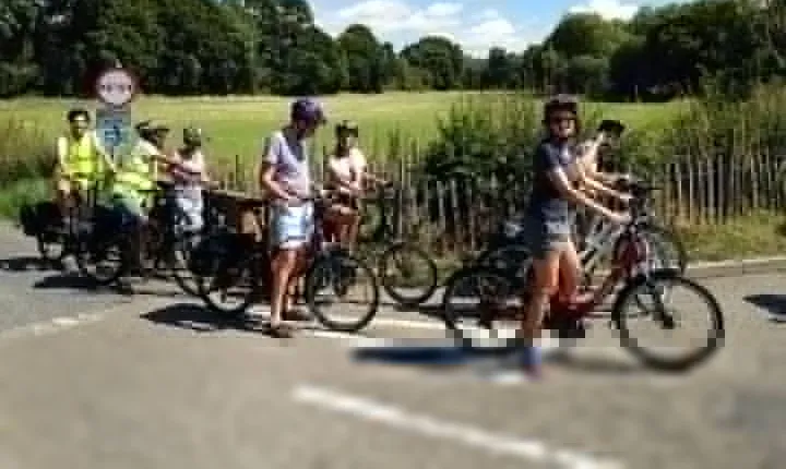 Self-guided electric bike tour of Kent