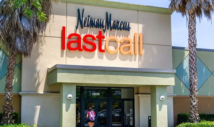 Private Shopping Tour from Los Angeles to The Outlets at Orange