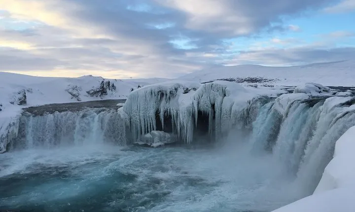 Lake Myvatn and Godafoss Waterfall Day Tour from Akureyri