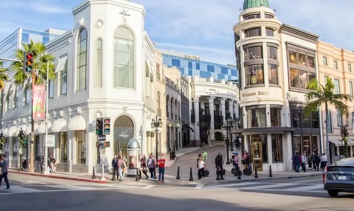 Full-Day Iconic Sights of LA, Hollywood, Beverly Hills, Beaches and More