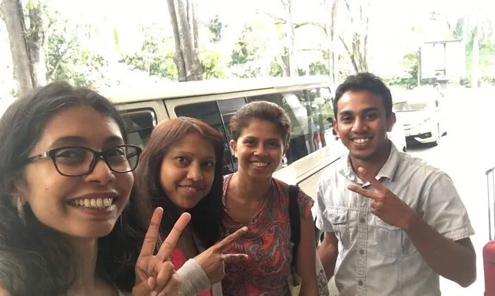 Airport to Negombo Hotel Transfer / Taxi (Airport Transfer)