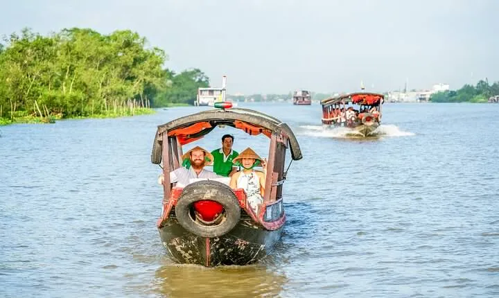 Small-group Mekong Delta Day Trip: Boat Ride, Village & Cooking
