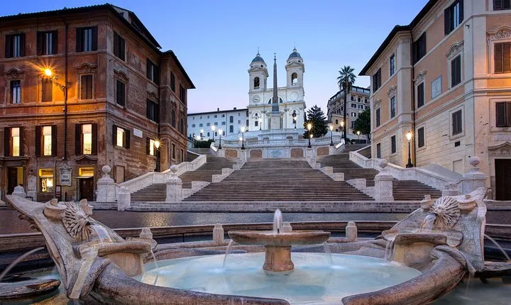 Semi-private Rome by night: Piazza di Spagna and Navona, Trevi fountain, Pantheon