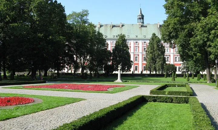 Poznan Old Town and Citadel Park Private Walking Tour