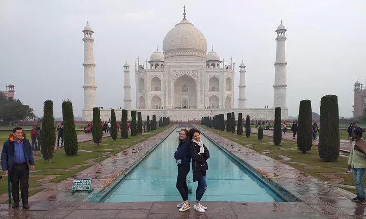 Private Day Tour of Taj Mahal by India's Fastest Train or Car - All Inclusive