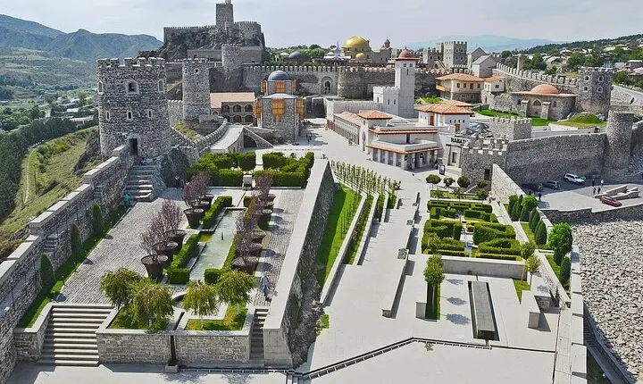 Full Day Guided Shared Tour in Vardzia, Rabati and Borjomi