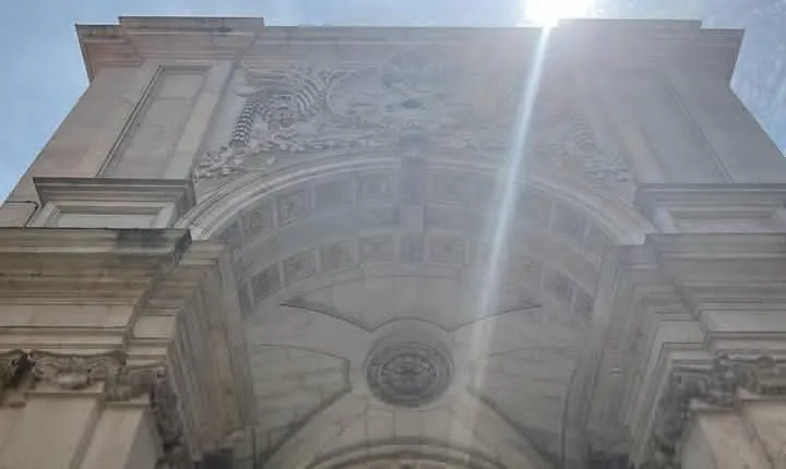 Visit the most iconic places in Lisbon and Sintra