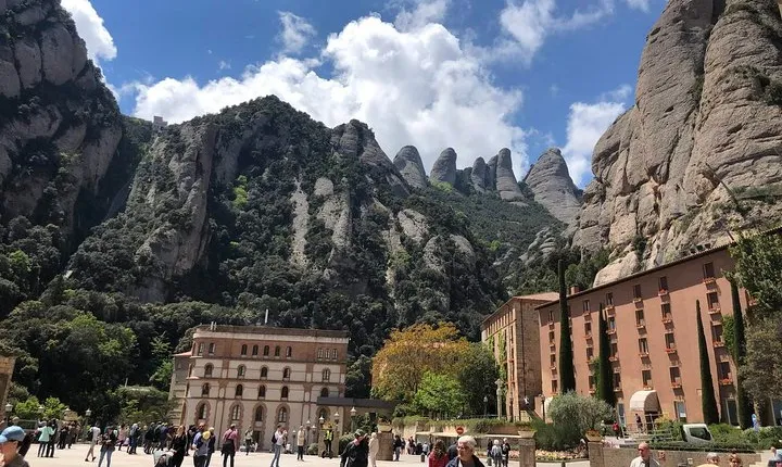 Montserrat Private Tour from Barcelona with Pick-up