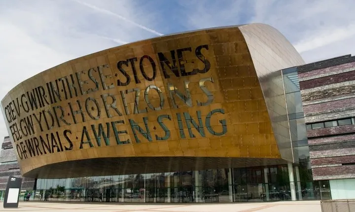 Private Tour: Doctor Who TV Locations and Tour of Cardiff